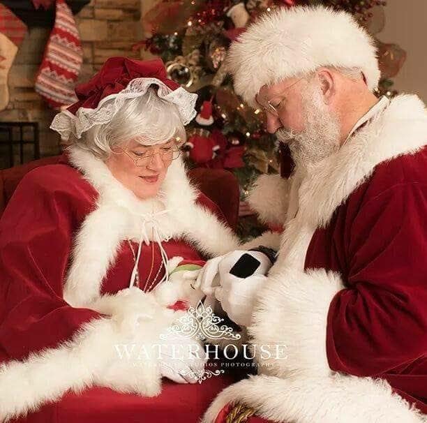 Santa for hire Rent a Santa