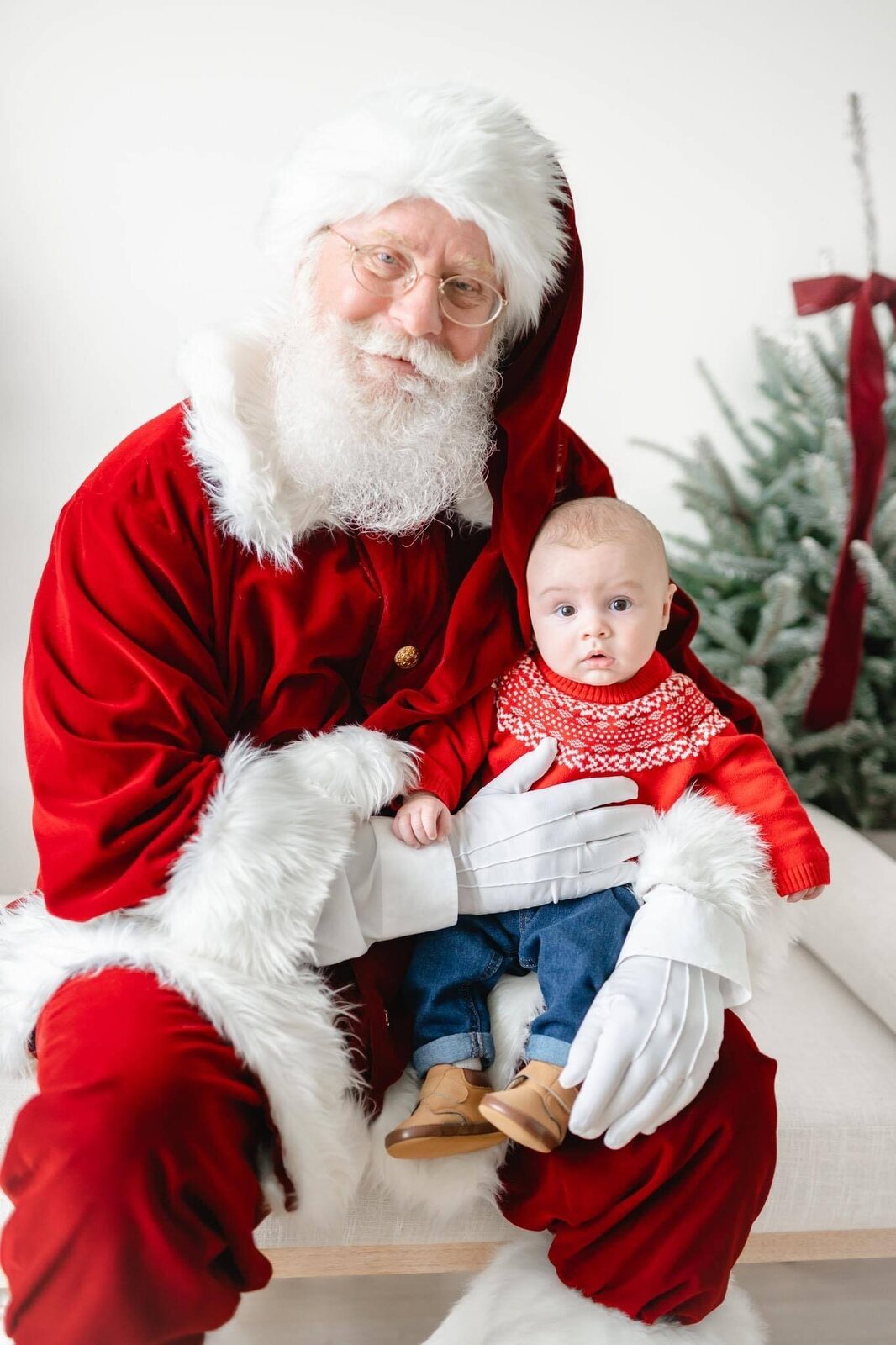Book Santa Claus Indiana family photo visit