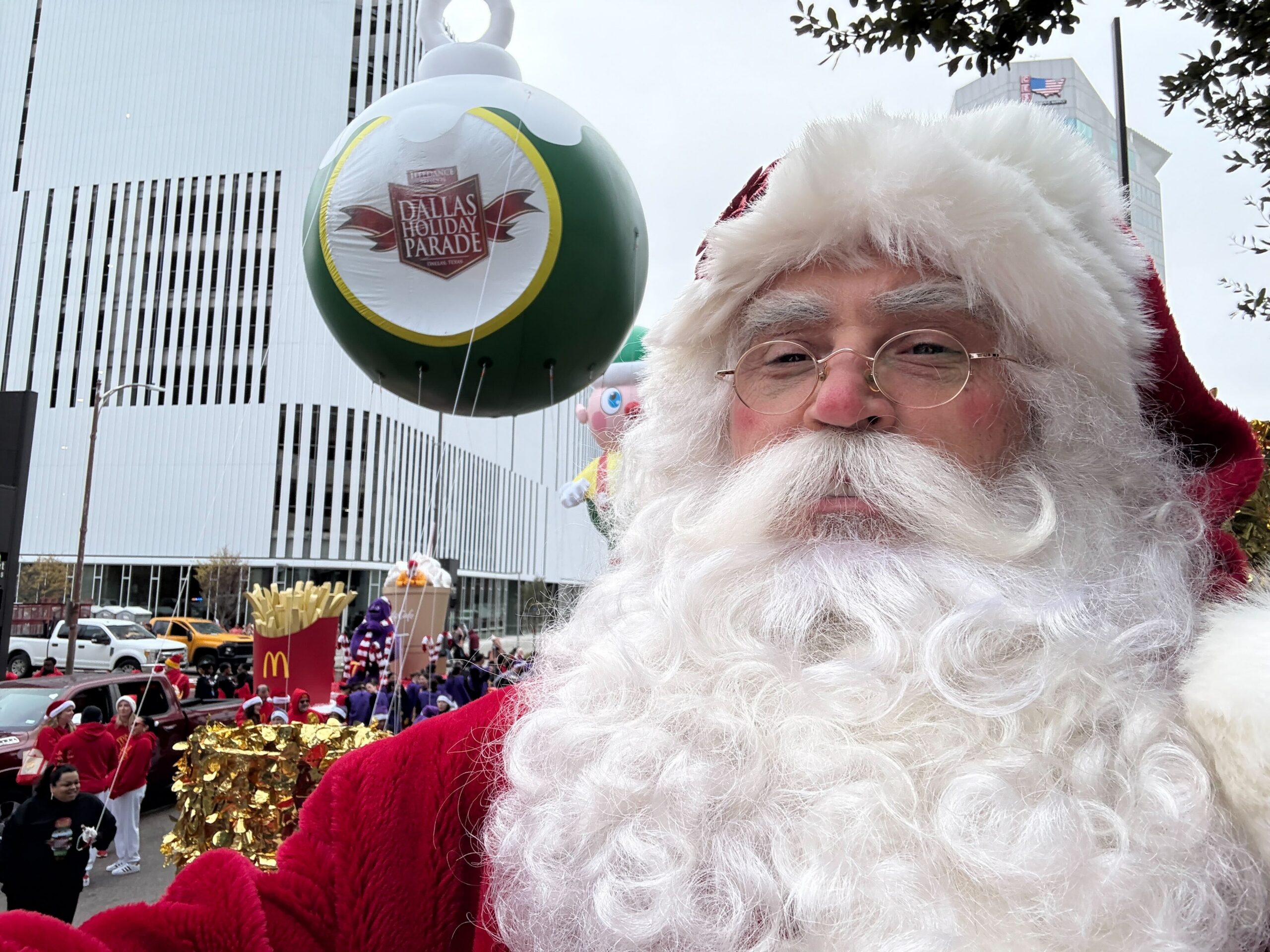 Book Santa Claus Los Angeles photo event with professional Santa