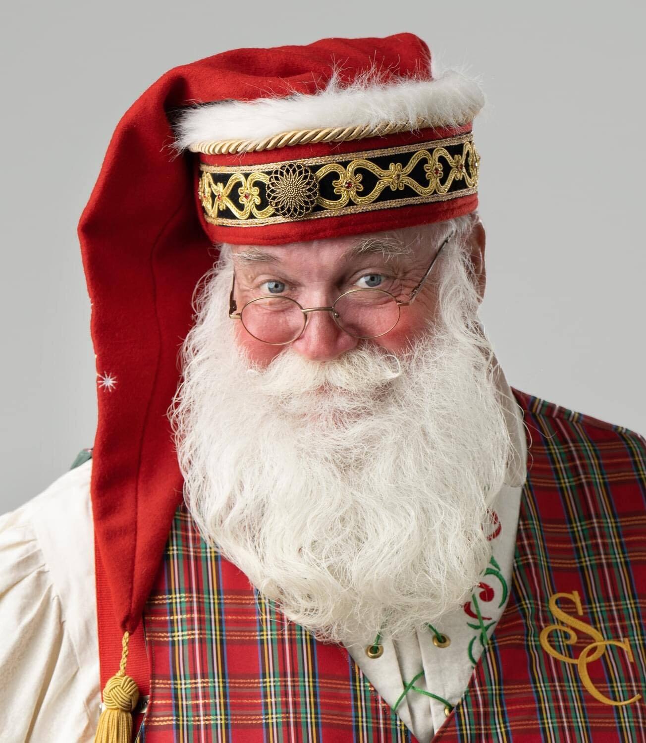 Hire Santa Claus Las Vegas traditional white beard portrait