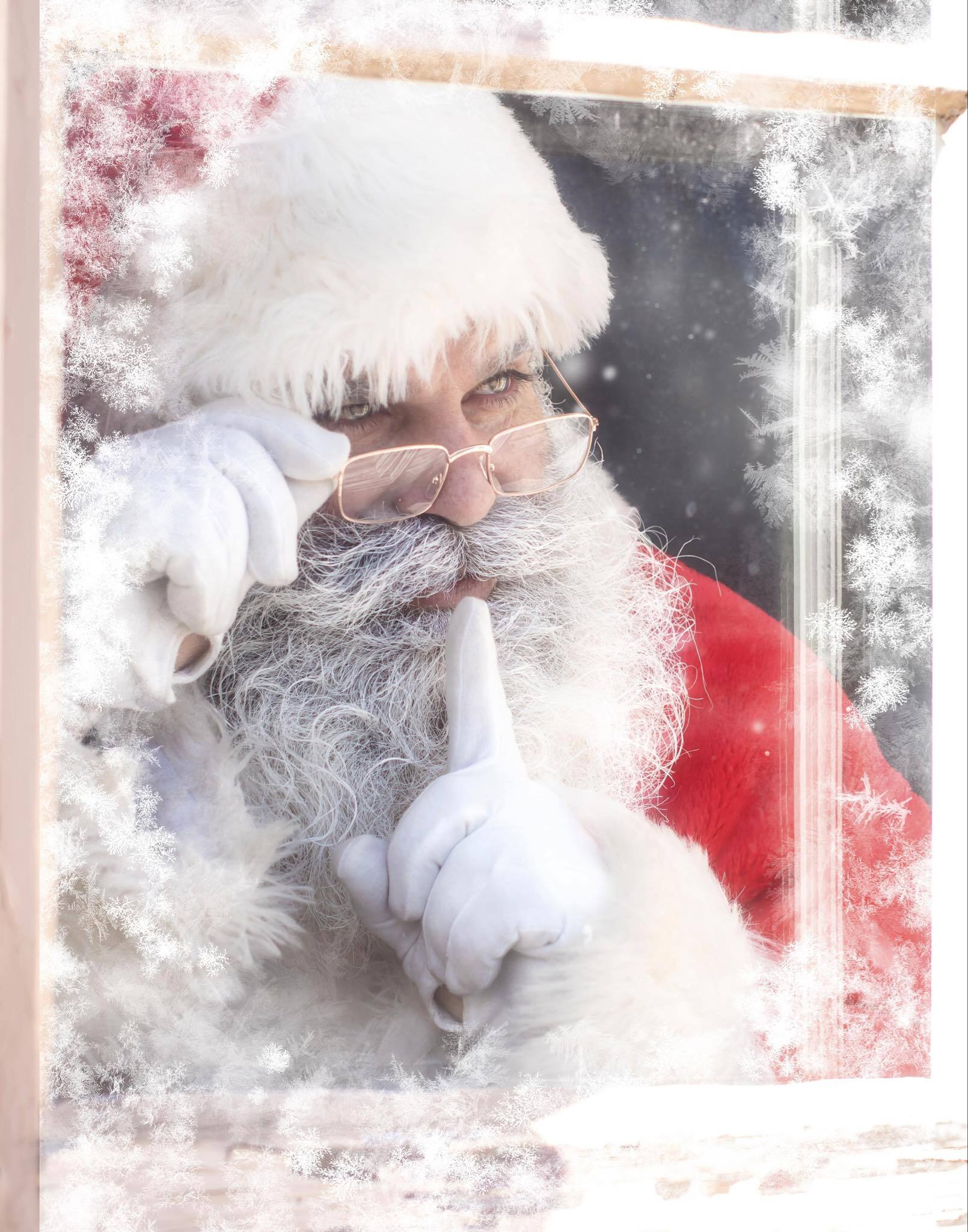 Professional Santa Claus Kansas City frosted window portrait