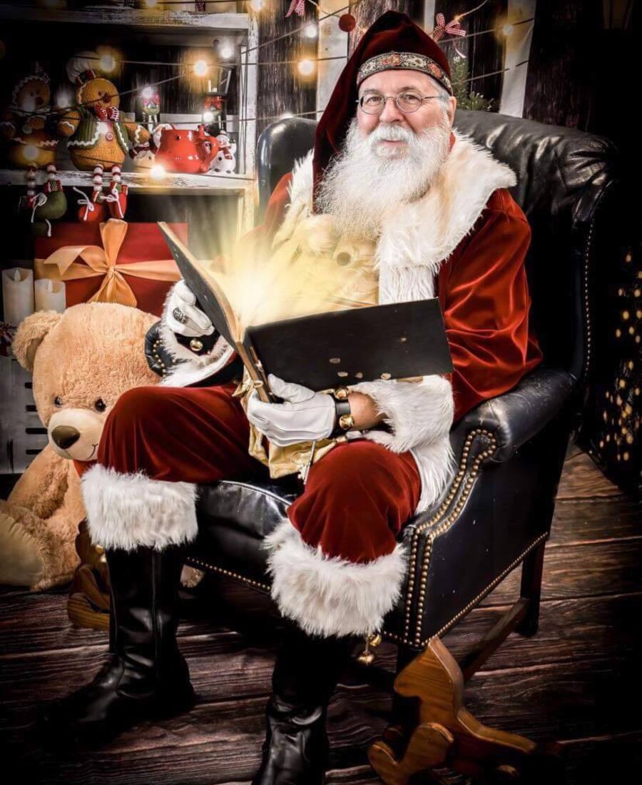 Book Santa Claus Virginia classic phone portrait