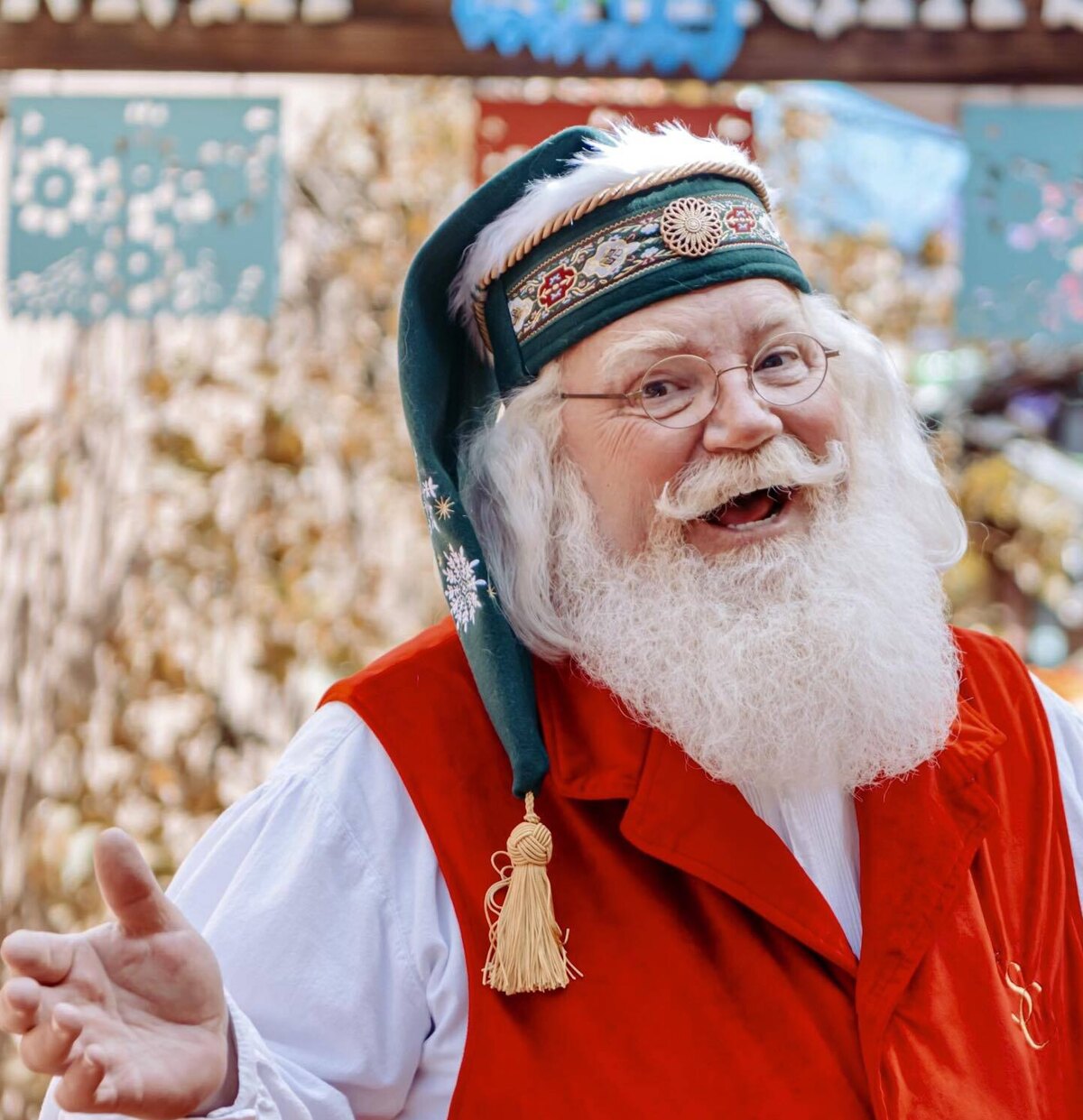 Hire Santa Claus Louisiana outdoor festive greeting